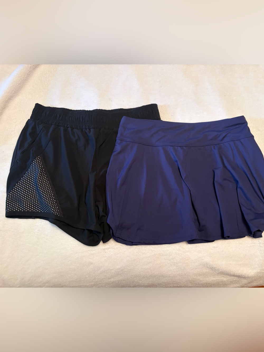 Black Athletic Shorts & Navy Skirt Duo Sofibell size small